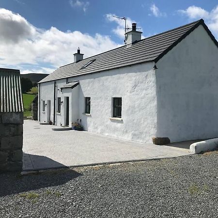 Mournes Family Cottage With Hot Tub Hilltown المظهر الخارجي الصورة