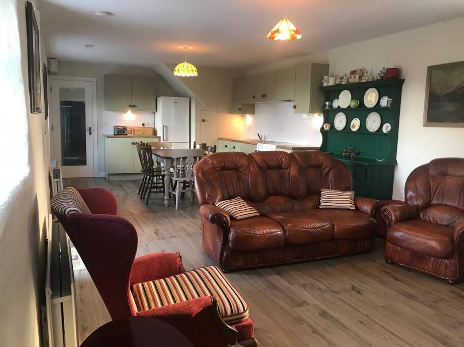 Mournes Family Cottage With Hot Tub Hilltown المظهر الخارجي الصورة