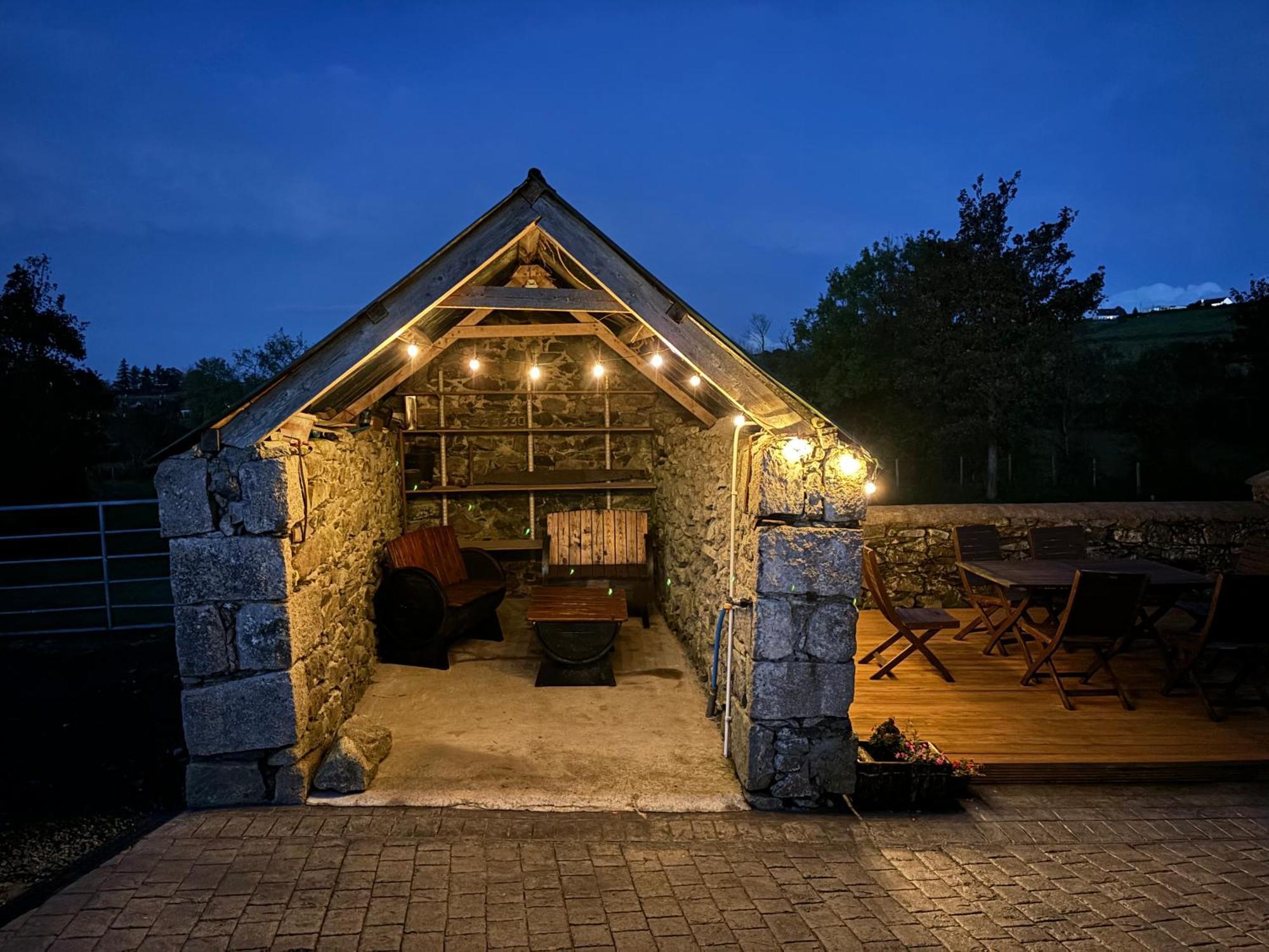 Mournes Family Cottage With Hot Tub Hilltown المظهر الخارجي الصورة